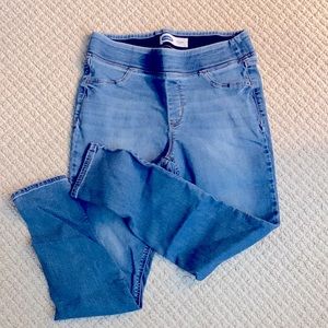 Old Navy Rockstar pull on Jegging petite 10